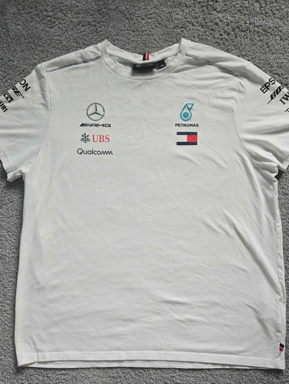 Formula One Petronas White Short Sleeve Logo Crew Tee Awesome Cond